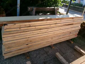 Holzbalken + Holzbretter  Bild 2
