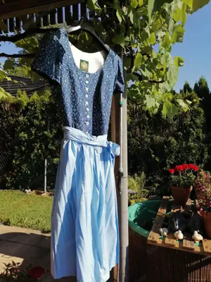 Hammerschmid-Dirndl, Gr. 42 44, kaum getragen 