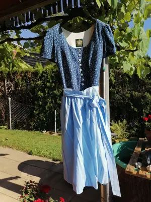 Hammerschmid-Dirndl, Gr. 42 44, kaum getragen  Bild 2