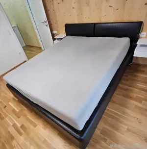 DOPPELT BETT Schlafzimmer Bett, aus Leder  Sauber, komplett gereinigt.  2 ORTHOPÄDISCHE Matratze Bild 4