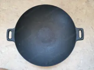 Gusseisen Wok 36,5 cm   Top Patina, inkl. Deckel & Gitter   wie neu! Bild 3