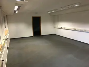 Mäder   Bürofläche im KG mit ca. 59 m  Bild 3