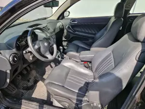 Alfa Romeo  147   !  Erst 100Tkm   1. Besitz ! Klima Leder usw Bild 5