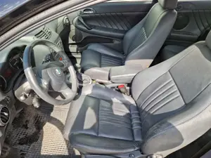 Alfa Romeo  147   !  Erst 100Tkm   1. Besitz ! Klima Leder usw Bild 7