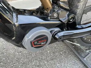 ENDURO Ebike mit Bosch Race Motor Smart System Moustache 