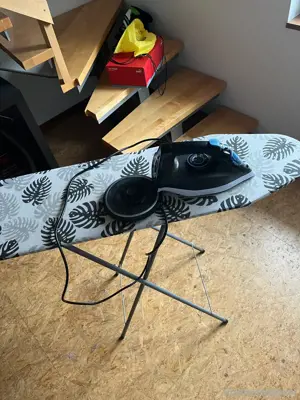 Bügeleisen inkl. Bügelbrett Bild 3