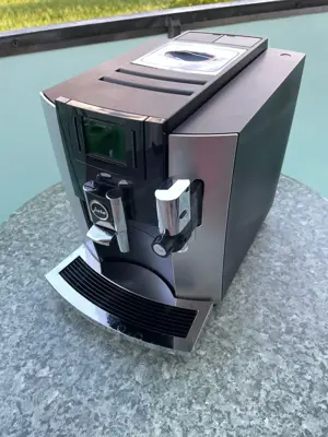 JURA E8 Kaffeevollautomat Bild 5