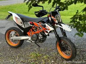 Supermoto KTM SMC 690 Bild 3