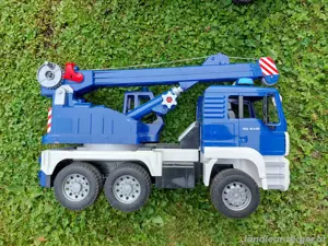 Mobilkran und Feuerwehrauto  Bild 5