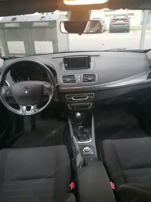 Renault Megane neu vorgeführt  Bild 3