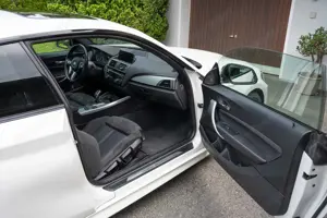 BMW 225d Coupé M Sport Aut Navi Prof H&K PDC SHZ Bild 4