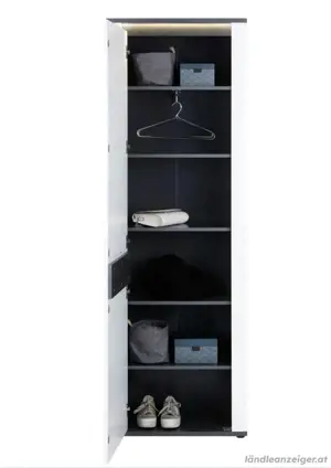 Garderobe  Bild 9