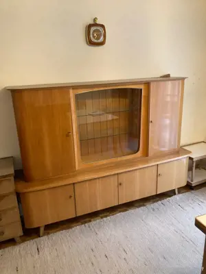 Schränke   Vitrinen