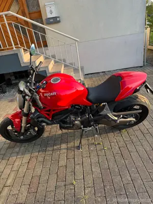 ducati monster 821 Bild 2