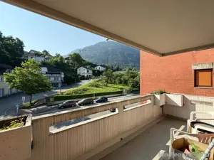 VERMIETE 2 ZI Wohnung mit Wohnküche und Grossem Balkon in FELDKIRCH TISIS AB 1. Aug. 2025   Grenznah Bild 3