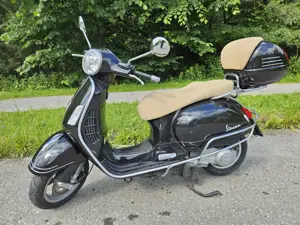 Vespa 125 GTS Bild 2