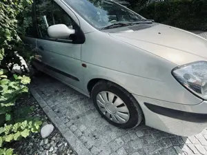 Renault Megane Scenic Ja Bild 4
