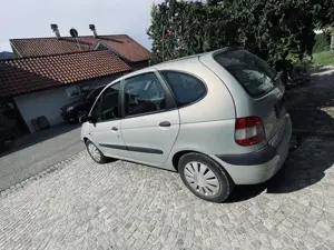 Renault Megane Scenic Ja Bild 3