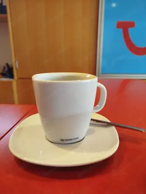 Nespressomaschine inklusive Zubehör