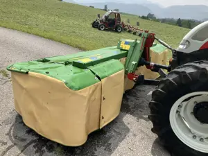 Frontmähwerk Krone EasyCut F320M Bild 6