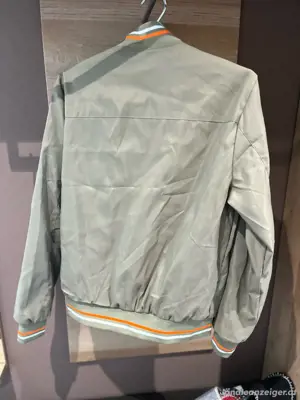 Grüne Sommerjacke