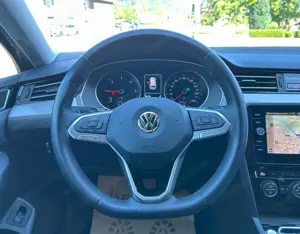 Volkswagen Passat Variant Business 2,0 SCR TDI DSG *1.HAND *NAVI *APP CON.* Bild 7