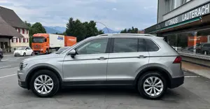 Volkswagen Tiguan 2,0 TDI SCR Sky DSG *PANORAMA *ACC *AHK *Kamera Bild 2