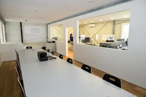 Menschen mit Führerschein B, Schülerfahrer, Taxilenker, Zusteller, Berater, Verkäufer, etc.   Bild 4