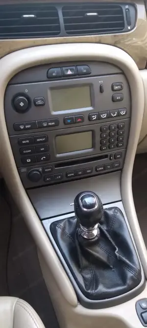 Jaguar X-Type 2.0 Diesel Executive  Bild 6