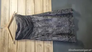 Ballkleid in dunkelbraun grau