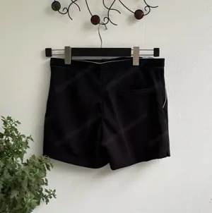 Kurze Damen Hose von Fila Bild 2