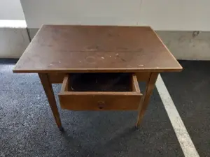 Tisch für Liebhaber alter Möbel zu verkaufen Bild 2