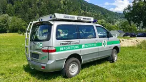 Hyundai H1 Starex 4x4 Bild 2
