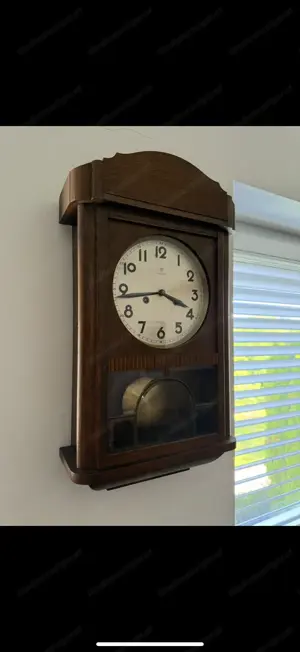 Antike Wanduhr