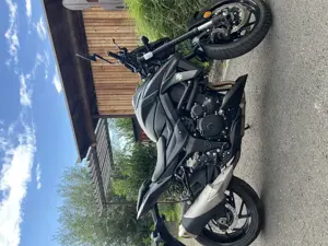 Suzuki GSX S750 Bild 6