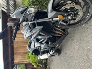 Suzuki GSX S750 Bild 4