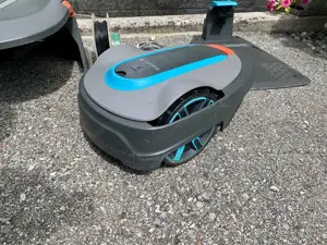 Gardena Smart Sileno City 250 inkl. Gateway, Garage und Zubehör Bild 2