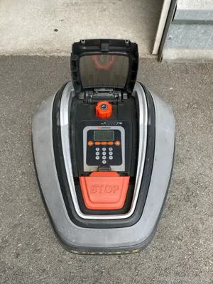 Mäh roboter Gardena Bild 2