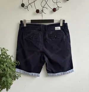 Blaue, kurze Herren Hose von Review Bild 2