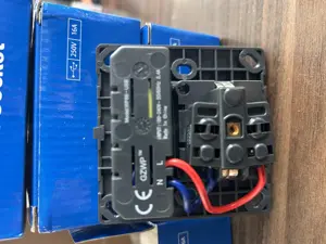 Steckdosen mit 2 USB-Anschlüssen Bild 4