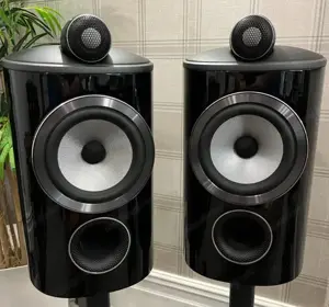 Bowers und Wilkins 805 D4