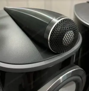 Bowers und Wilkins 805 D4 Bild 3
