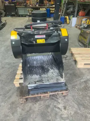 Brecherlöffel für Bagger und Radlader Bild 2