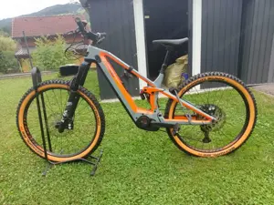 Conway E-Bike Fully Carbon In Tube
