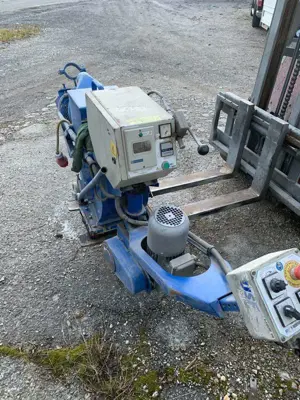 Kugelstrahl Maschine Blastrac inkl. Sauger und Anhänger Bild 2