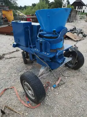 Mayco piccolo Betonsprietzmaschine Bild 6