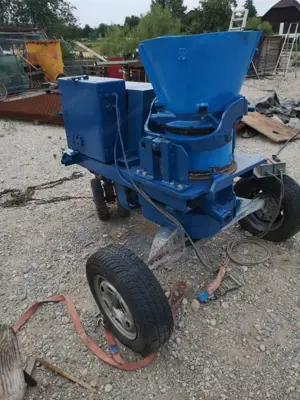 Mayco piccolo Betonsprietzmaschine Bild 5