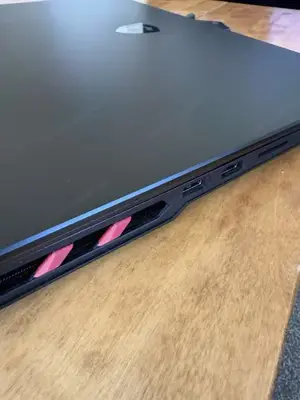 MSI Raider 18 HX i9 14900HX  RTX 4090 Bild 3