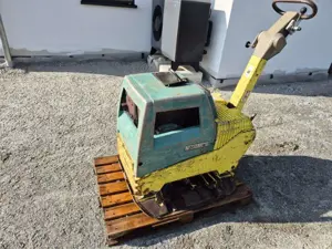 Rüttelplatte Ammann AVH 6030 mit Hatz Motor, Bodenverdichter Bild 9