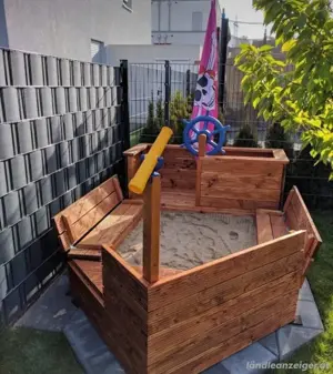 Fahrradgarage, Zaun, Mülltonnen.... Bild 8